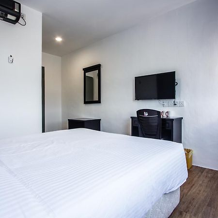Big Orange Hotel, Jitra Zewnętrze zdjęcie